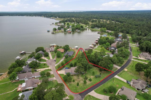 109 Branding Iron, Livingston, TX 77351