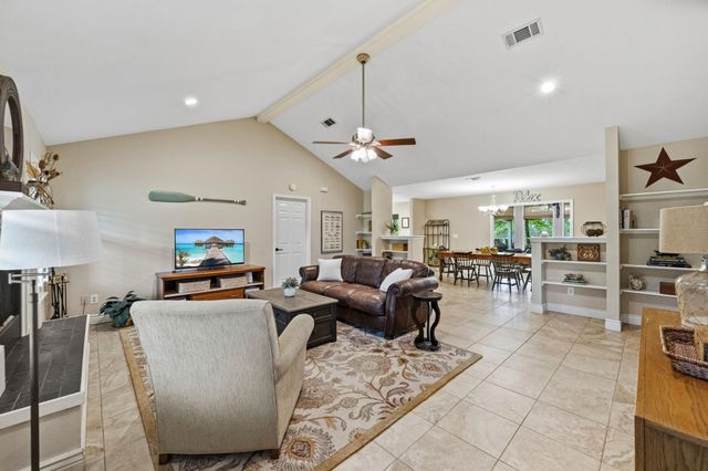 109 Branding Iron, Livingston, TX 77351