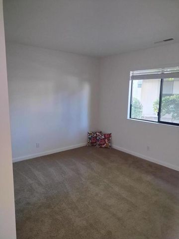 2701 Amberwood Lane, Santa Cruz, CA 95065