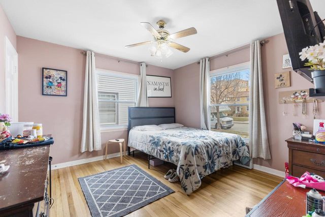 2331 S 61st STREET, West Allis, WI 53219