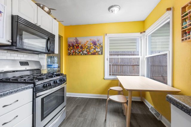 2331 S 61st STREET, West Allis, WI 53219