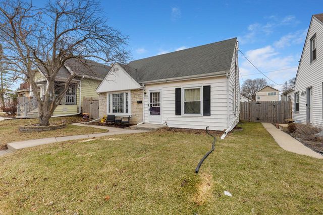 2331 S 61st STREET, West Allis, WI 53219