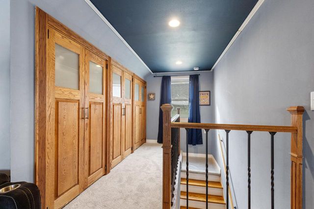 2331 S 61st STREET, West Allis, WI 53219