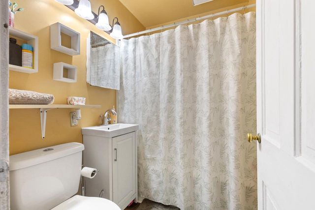 2331 S 61st STREET, West Allis, WI 53219