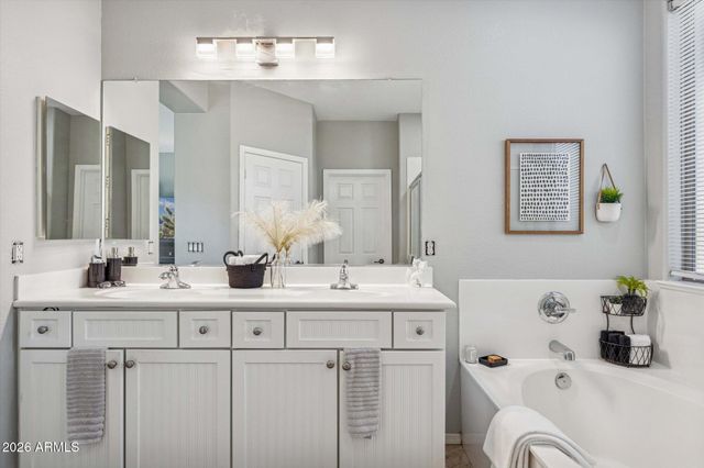 14325 W BANFF Lane, Surprise, AZ 85379