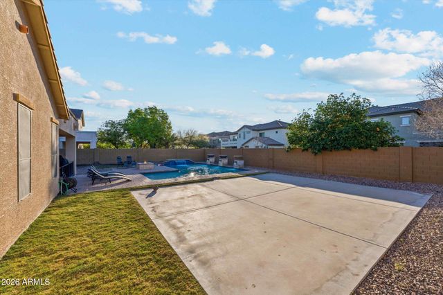 14325 W BANFF Lane, Surprise, AZ 85379