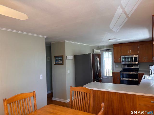 7 Nehantic Drive, East Lyme, CT 06357