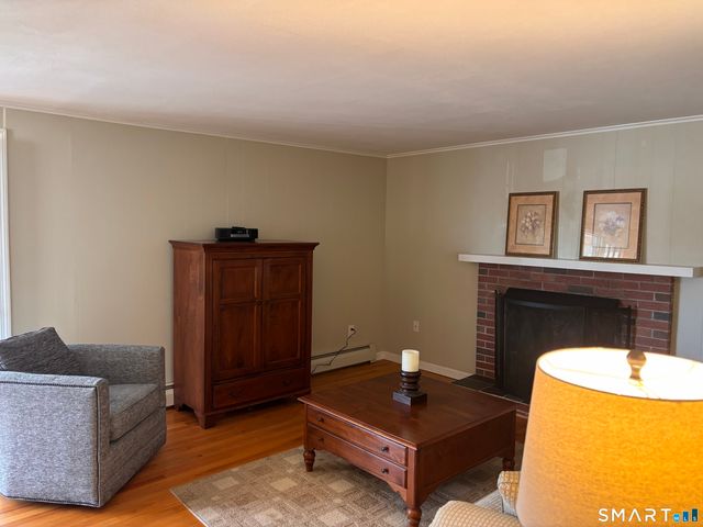 7 Nehantic Drive, East Lyme, CT 06357
