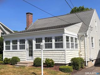7 Nehantic Drive, East Lyme, CT 06357
