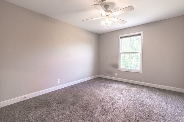 455 Kinslow Ct, Clarksville, TN 37040