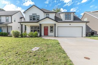 455 Kinslow Ct, Clarksville, TN 37040