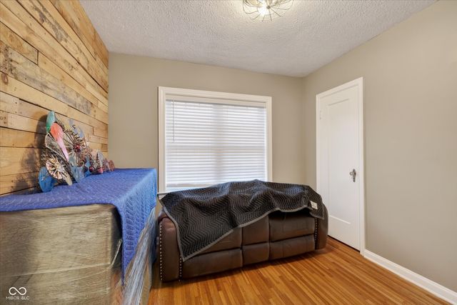 5428 E 10th Street, Indianapolis, IN 46219