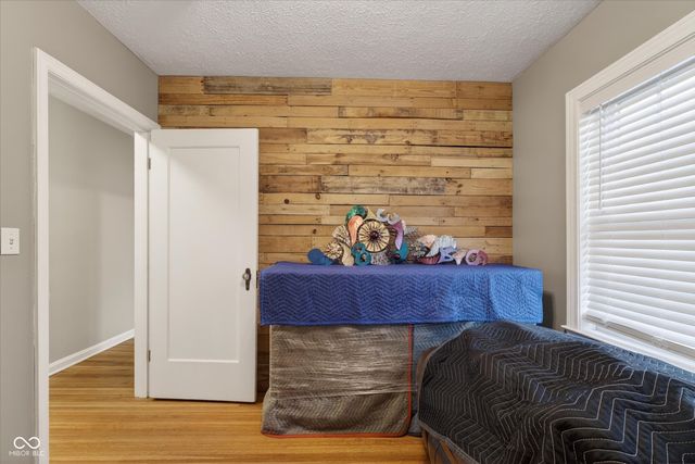 5428 E 10th Street, Indianapolis, IN 46219