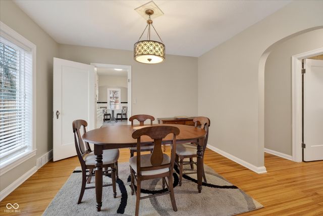 5428 E 10th Street, Indianapolis, IN 46219