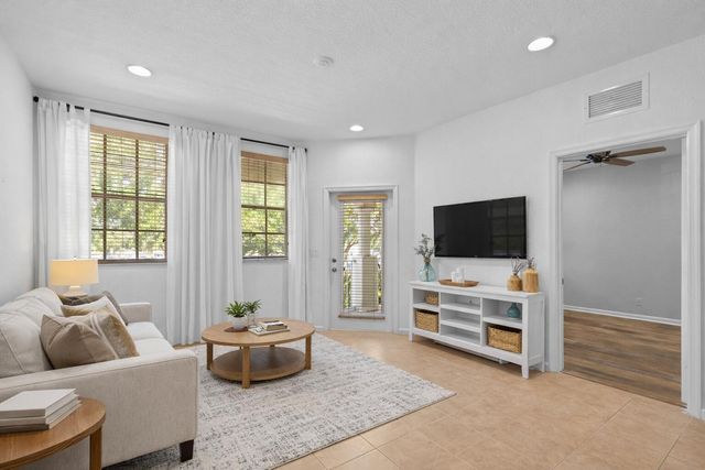 1428 W Wickham Circle A, Delray Beach, FL 33445