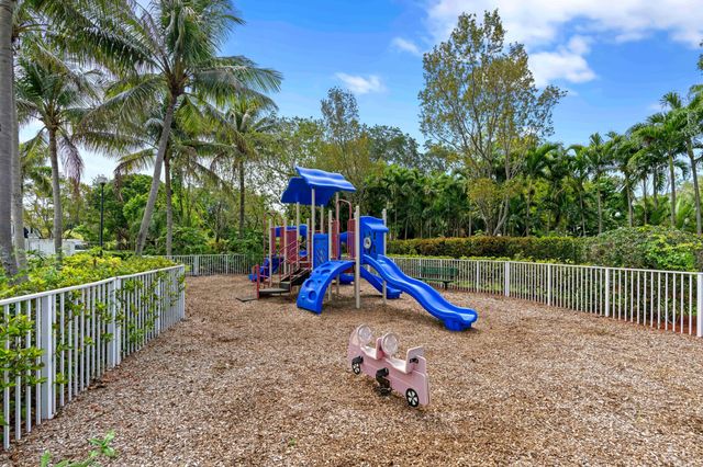 1428 W Wickham Circle A, Delray Beach, FL 33445
