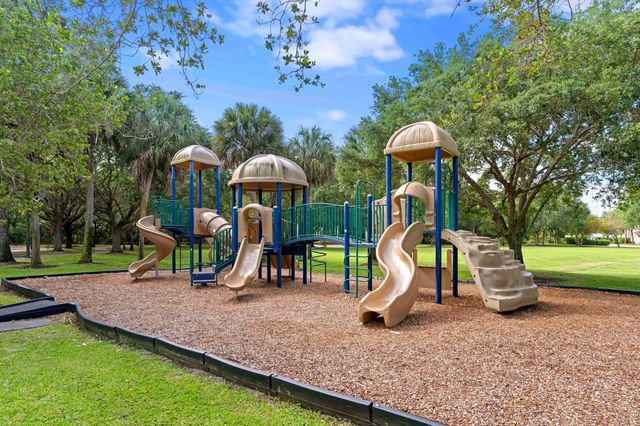 1428 W Wickham Circle A, Delray Beach, FL 33445