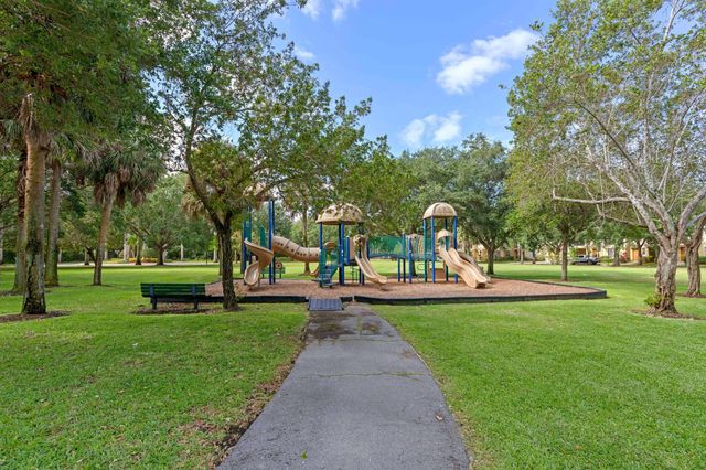 1428 W Wickham Circle A, Delray Beach, FL 33445