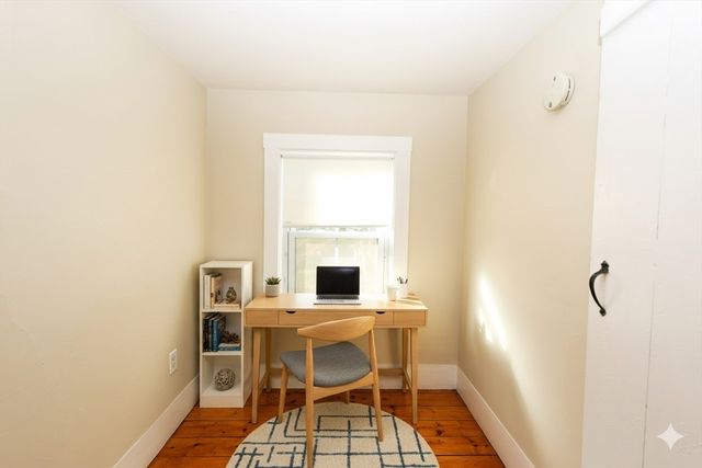 354 Pond St 354, Braintree, MA 02184