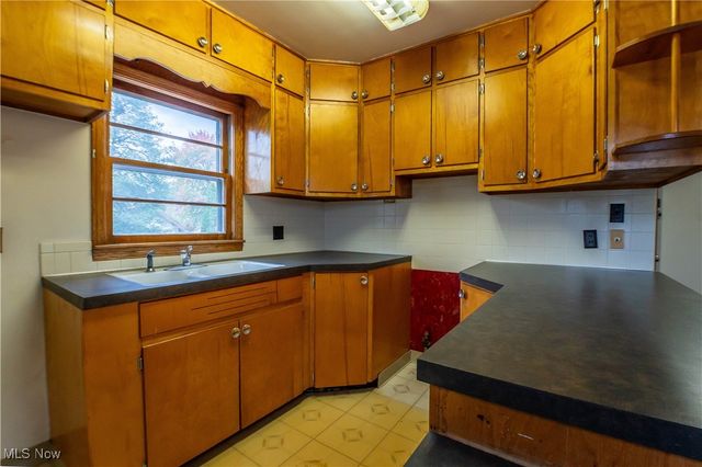 480 Wirth Avenue, Akron, OH 44312