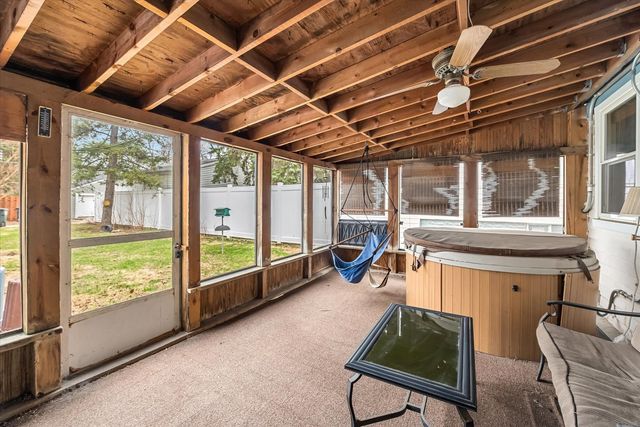 9546 Washington Avenue, Brookfield, IL 60513