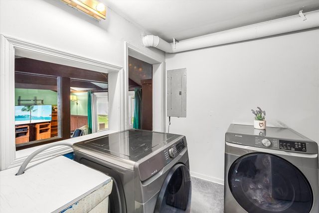 9546 Washington Avenue, Brookfield, IL 60513