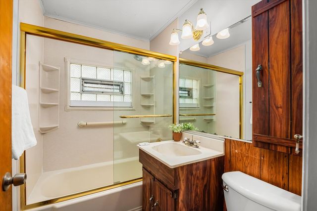 9546 Washington Avenue, Brookfield, IL 60513