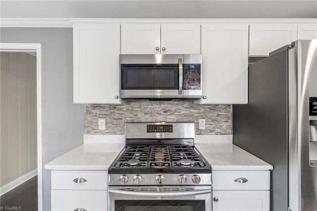 110 Mayflower Drive, Greensboro, NC 27403