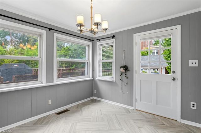 110 Mayflower Drive, Greensboro, NC 27403