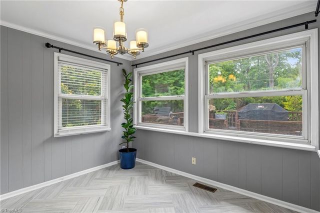 110 Mayflower Drive, Greensboro, NC 27403