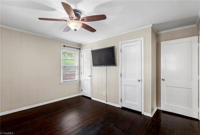 110 Mayflower Drive, Greensboro, NC 27403
