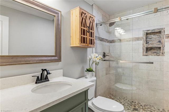 110 Mayflower Drive, Greensboro, NC 27403