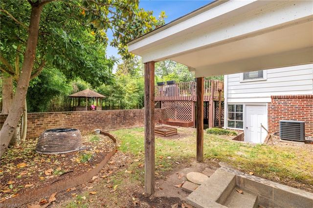 110 Mayflower Drive, Greensboro, NC 27403