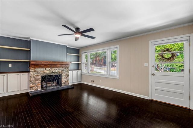 110 Mayflower Drive, Greensboro, NC 27403