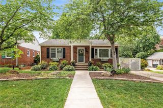 110 Mayflower Drive, Greensboro, NC 27403