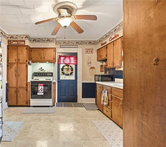 810 W. Main Street, Somerset Boro, PA 15501