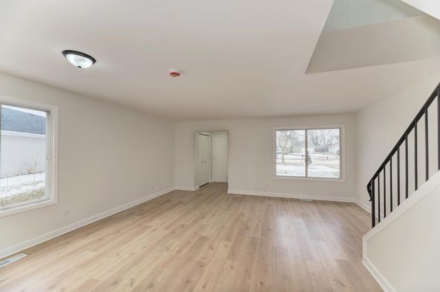 2843 Dorothy Drive, Aurora, IL 60504