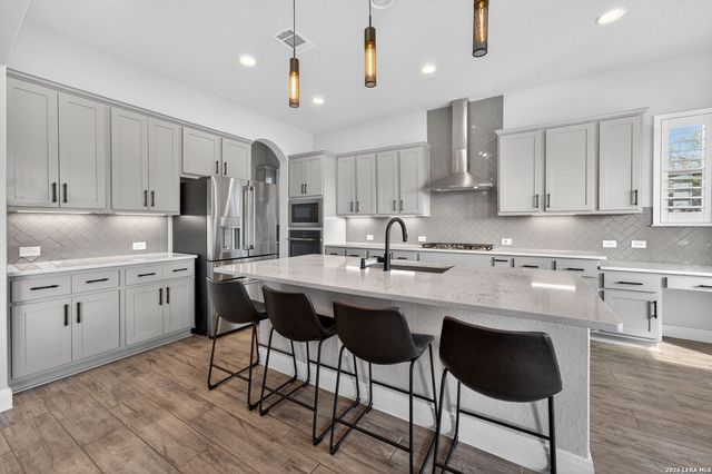 107 Lilly Blf, Castroville, TX 78009