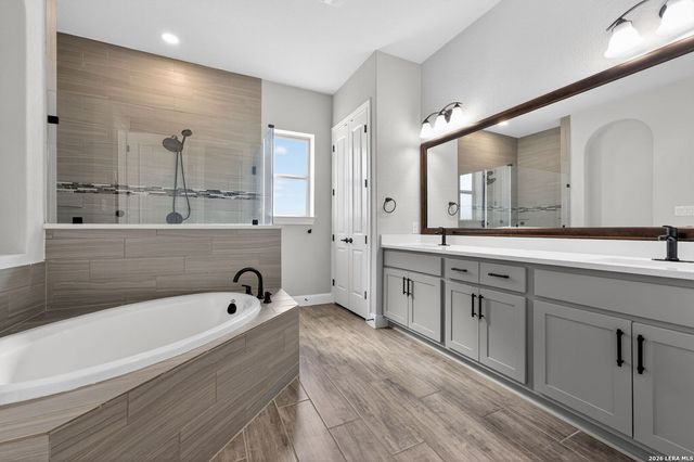 107 Lilly Blf, Castroville, TX 78009