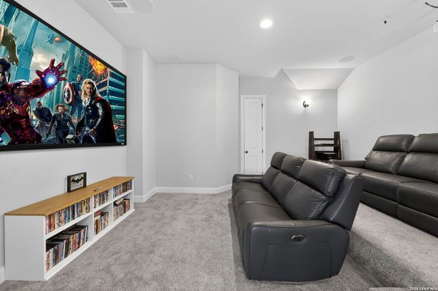 107 Lilly Blf, Castroville, TX 78009