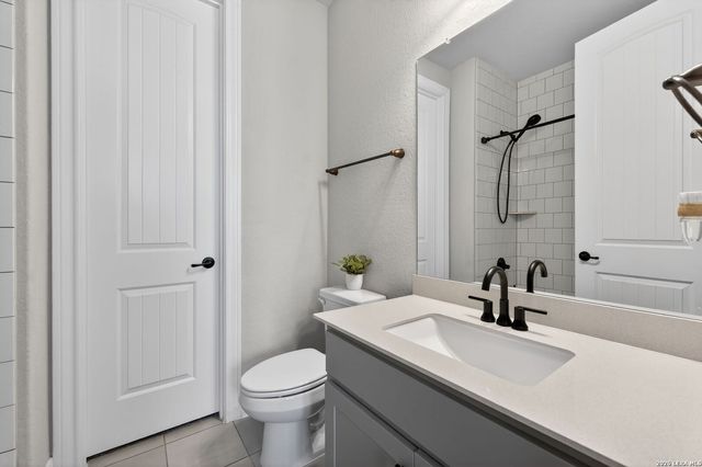 107 Lilly Blf, Castroville, TX 78009