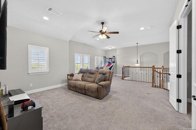 107 Lilly Blf, Castroville, TX 78009