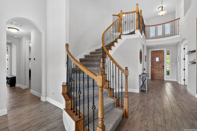 107 Lilly Blf, Castroville, TX 78009