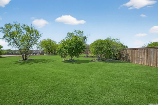 107 Lilly Blf, Castroville, TX 78009