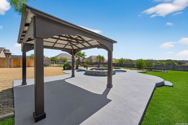 107 Lilly Blf, Castroville, TX 78009