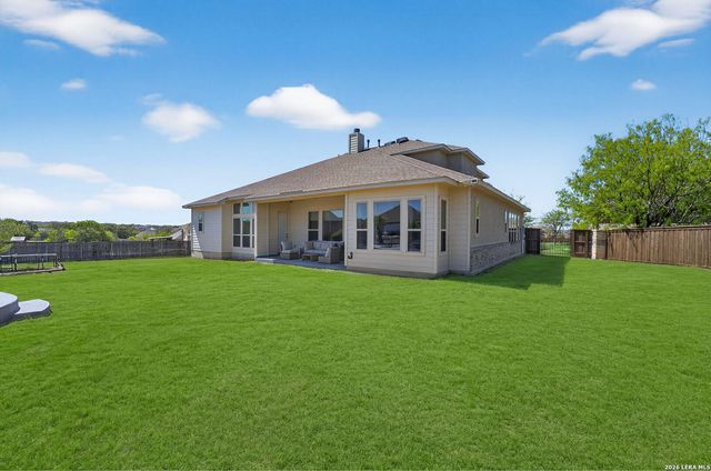 107 Lilly Blf, Castroville, TX 78009