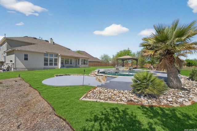 107 Lilly Blf, Castroville, TX 78009