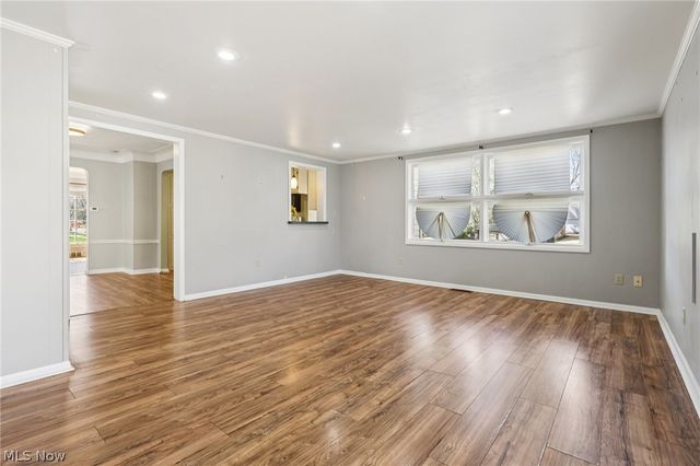 3741 Northwood Road, University Heights, OH 44118