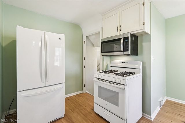 3741 Northwood Road, University Heights, OH 44118