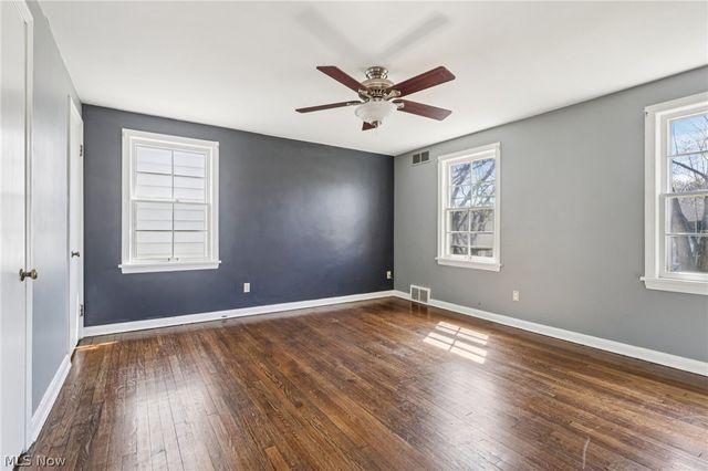 3741 Northwood Road, University Heights, OH 44118
